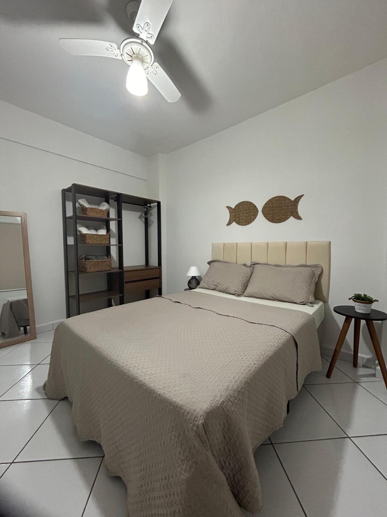 Apartamento Em Santos No Gonzaga Em Frente A Praia Екстериор снимка