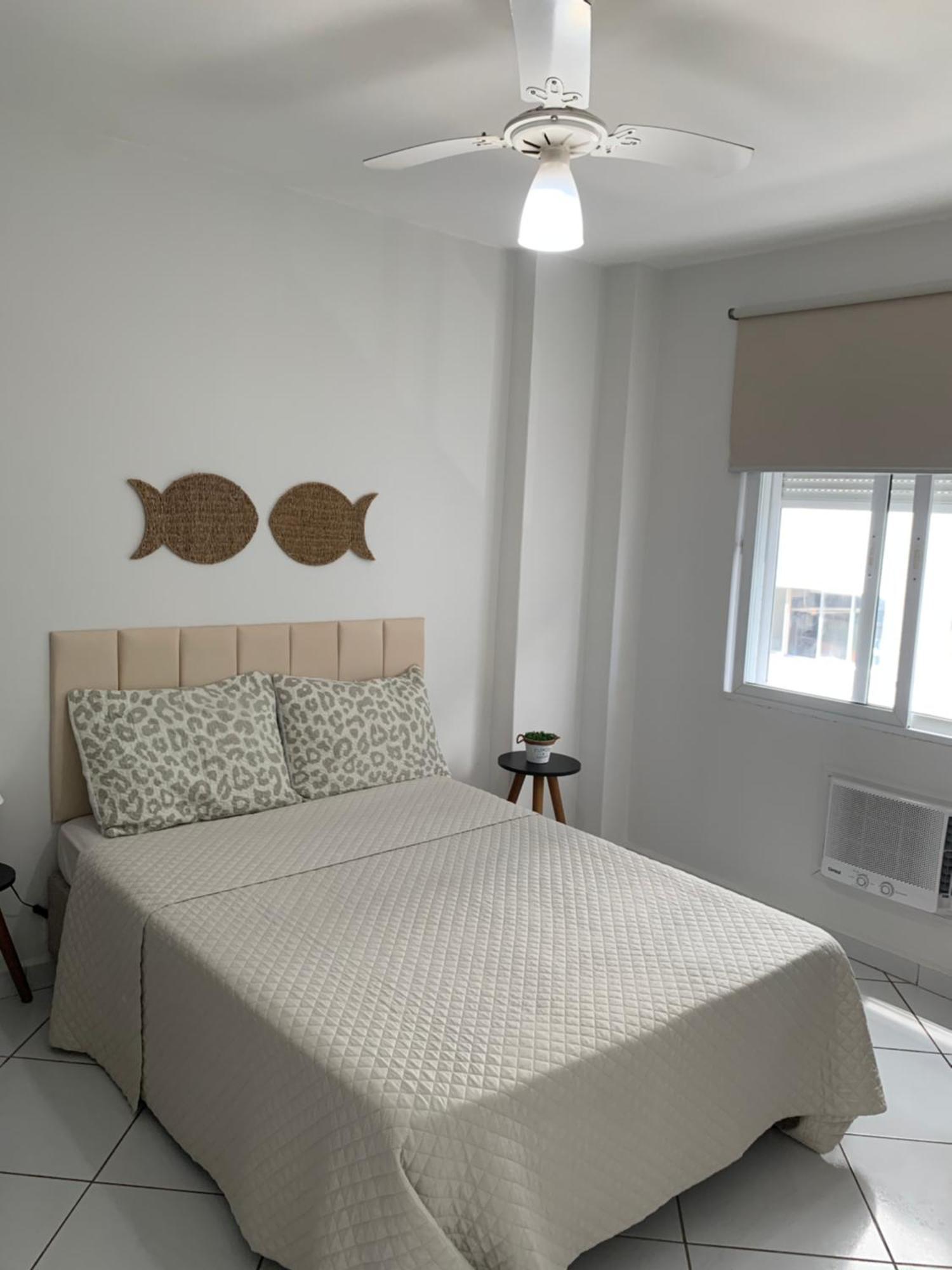 Apartamento Em Santos No Gonzaga Em Frente A Praia Екстериор снимка